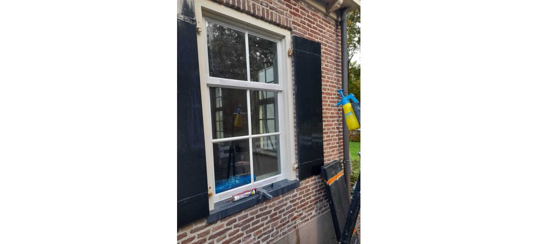 Renovatie bengglas vacuumglas Schildersbedrijf Donker isolatieglas 2