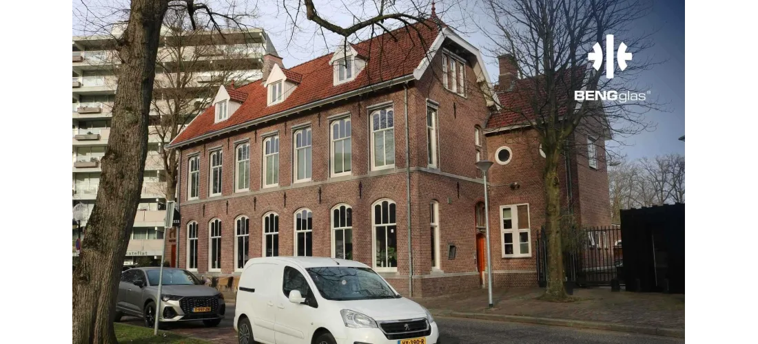 Bengglas referentie project vanda het oude postkantoor